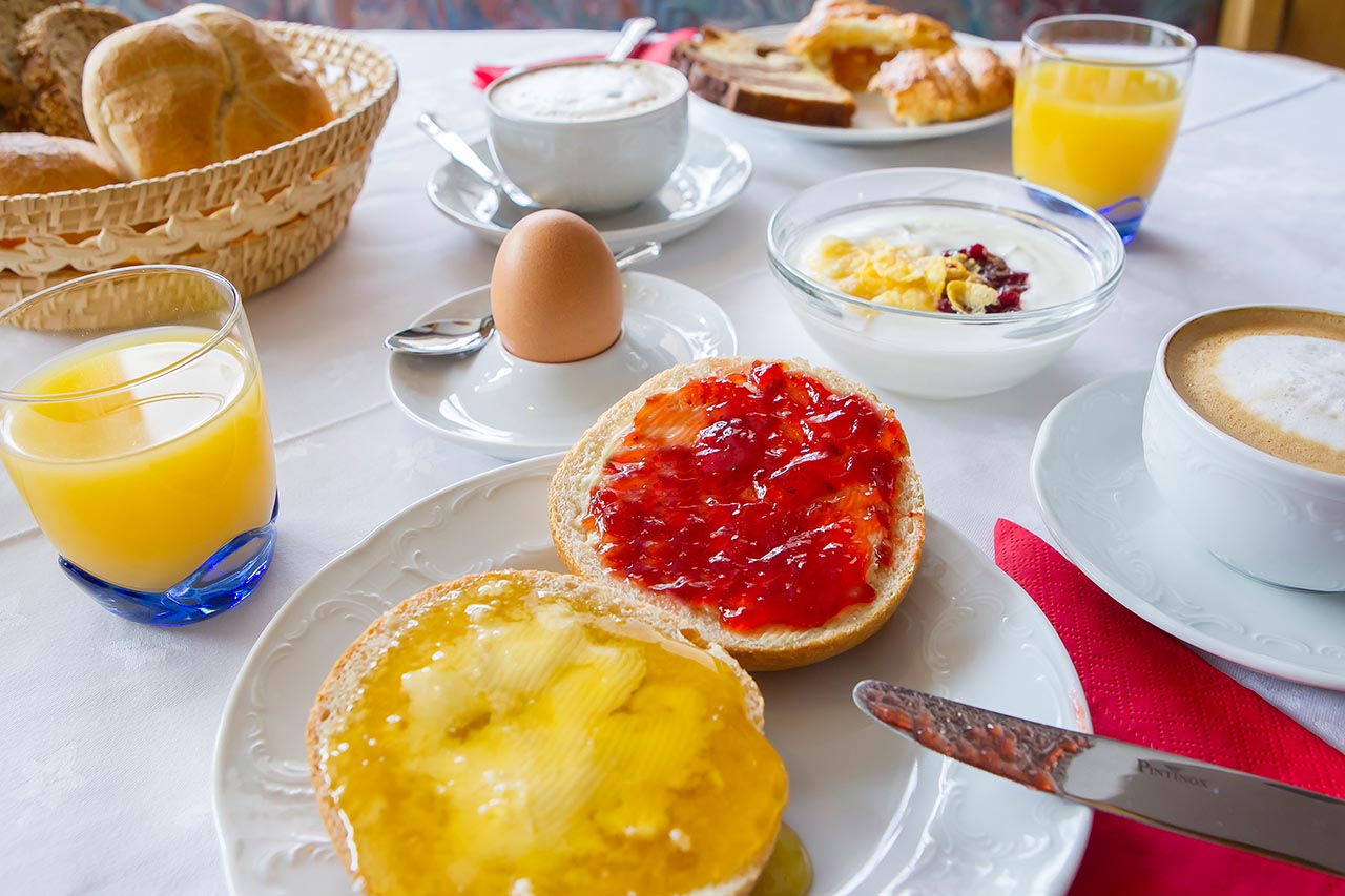 Frühstück im Garni Petra